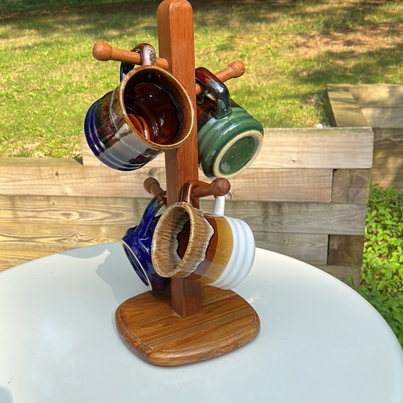 Four (4) Taiwan made Pottery Mugs & Goodwood Teak Coffee Mug Stand w/ 4 Pegs - Picture 3 of 8